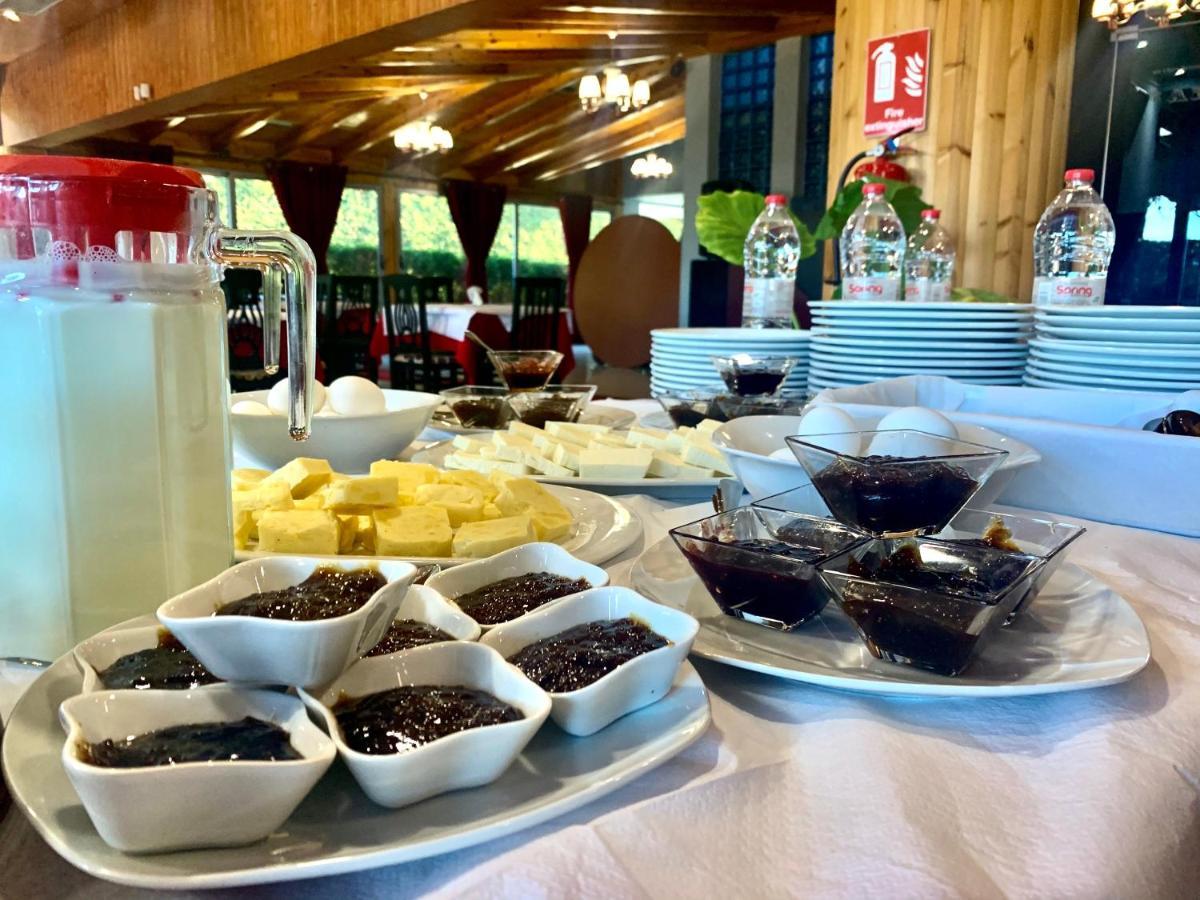 Hotel Anxhelo Kuçova Kültér fotó