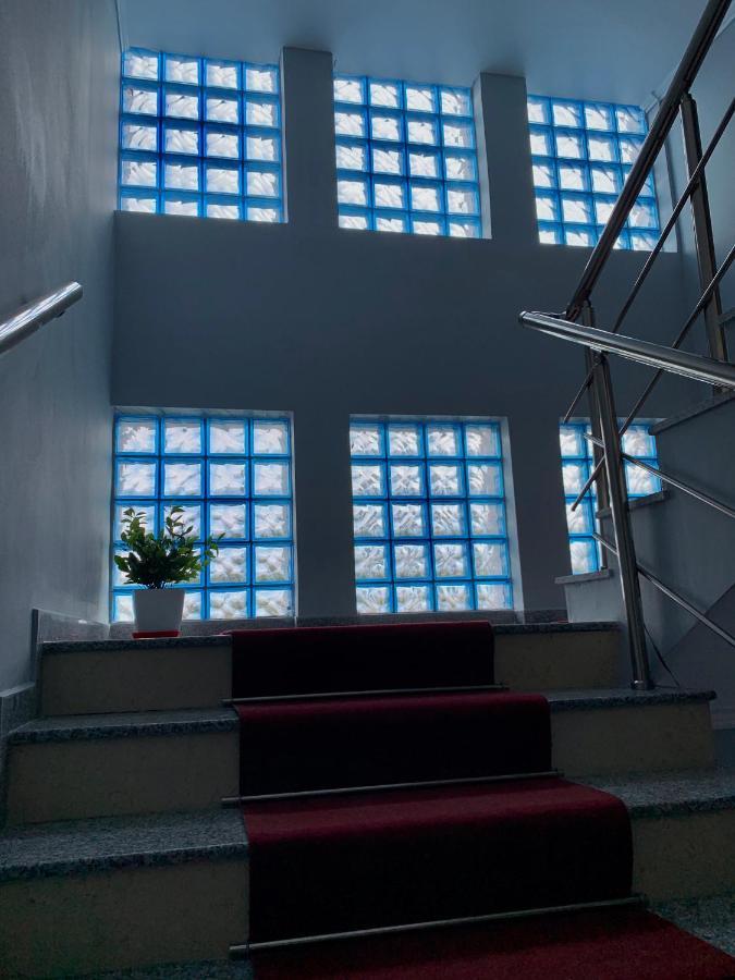 Hotel Anxhelo Kuçova Kültér fotó